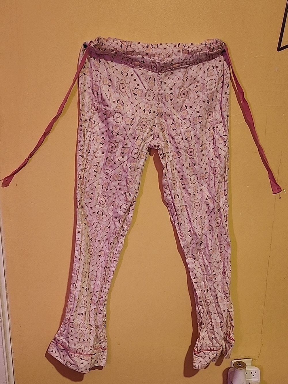 Victoria's Secret Pink Patterned Pajamas (Origionally $45)